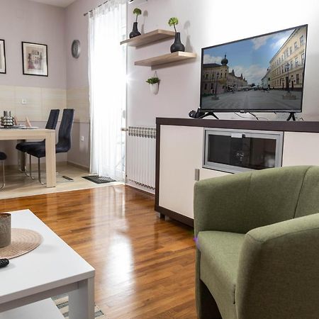 Apartman Gundulic Vinkovci Buitenkant foto