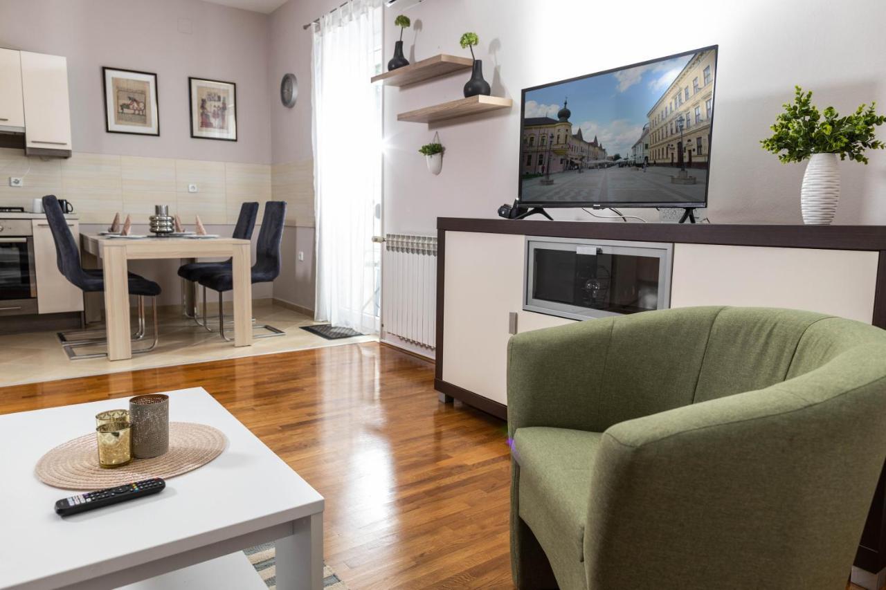 Apartman Gundulic Vinkovci Buitenkant foto