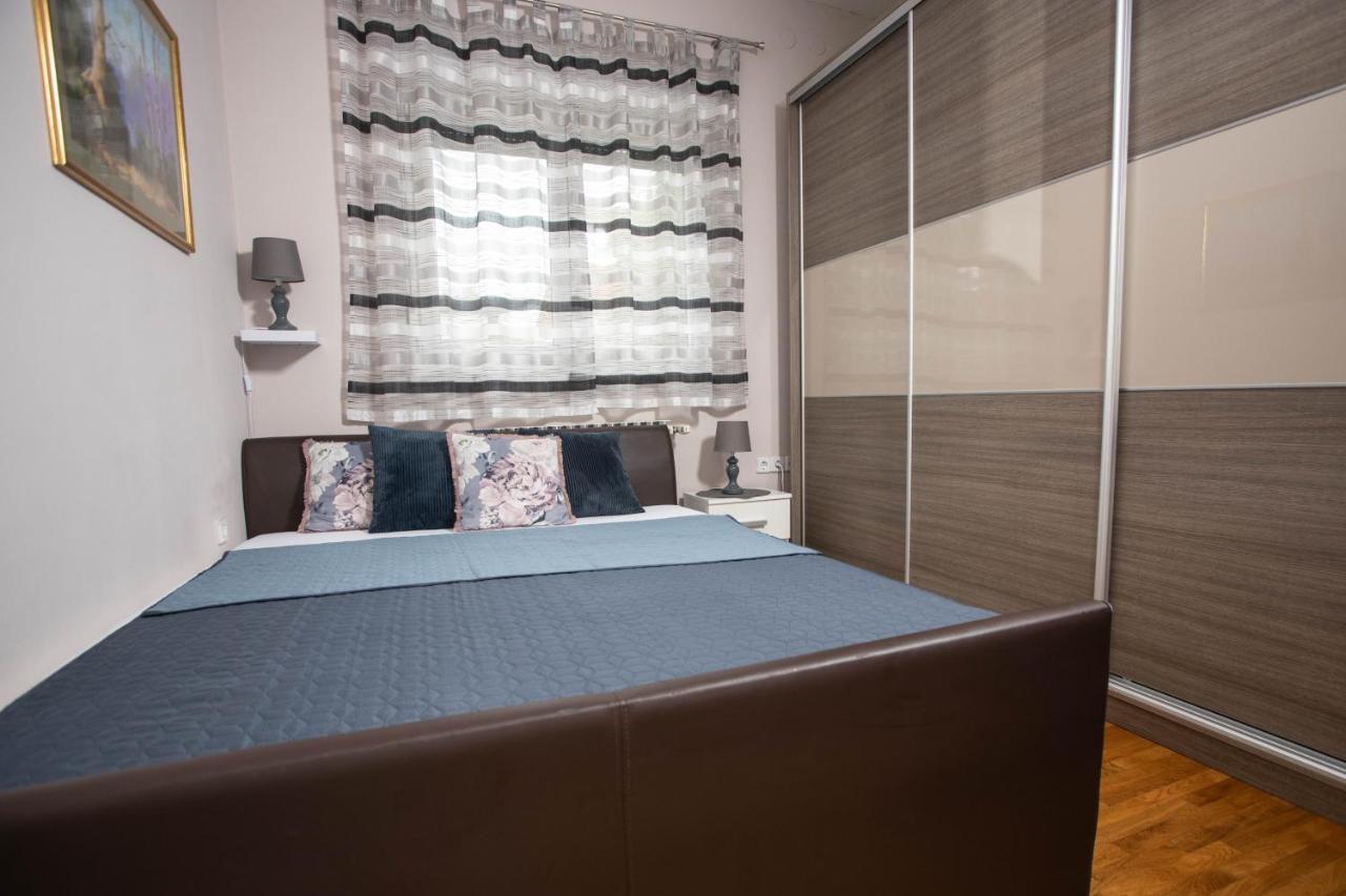 Apartman Gundulic Vinkovci Buitenkant foto