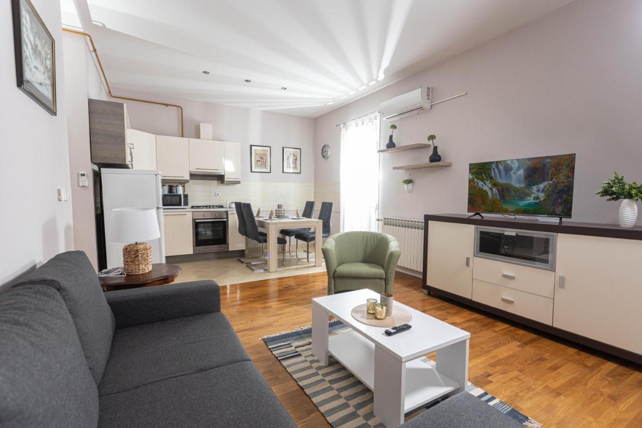 Apartman Gundulic Vinkovci Buitenkant foto