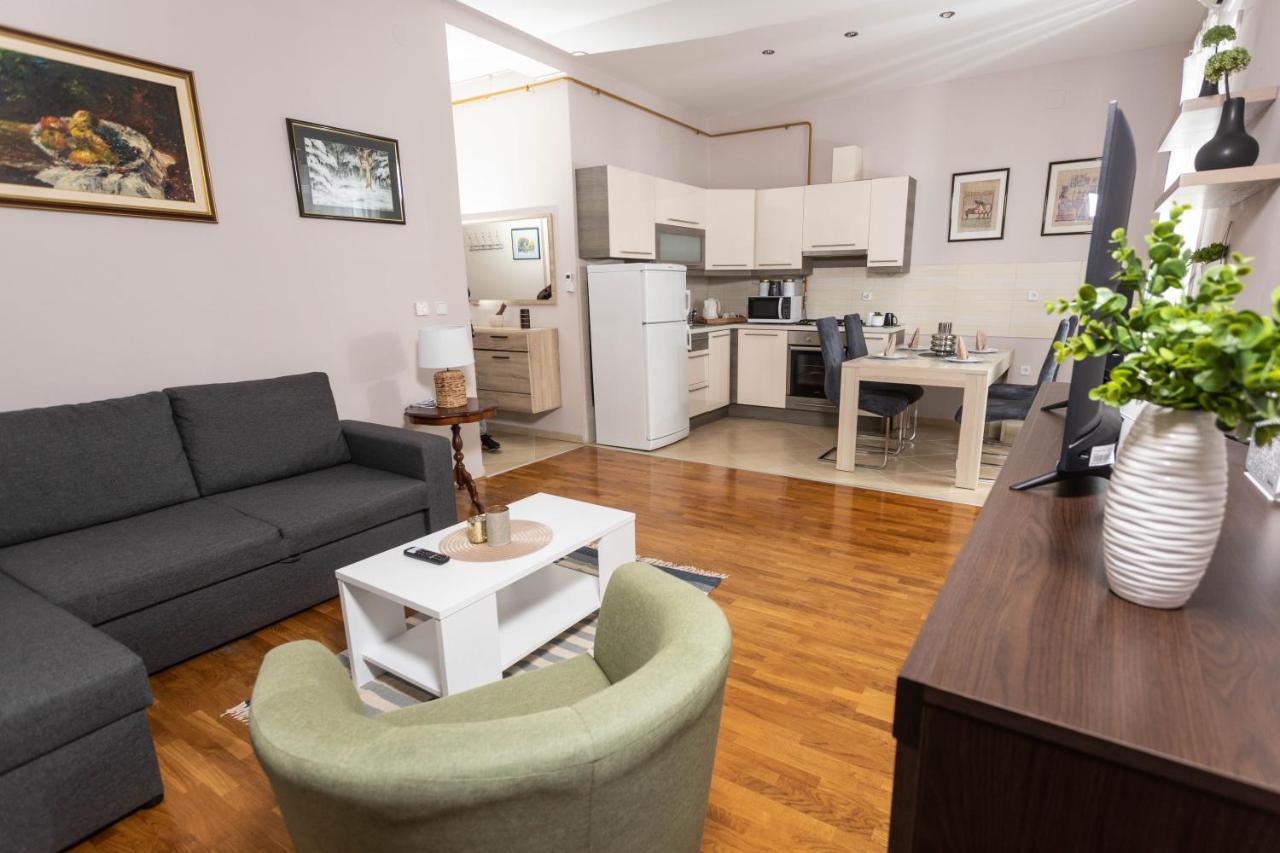 Apartman Gundulic Vinkovci Buitenkant foto