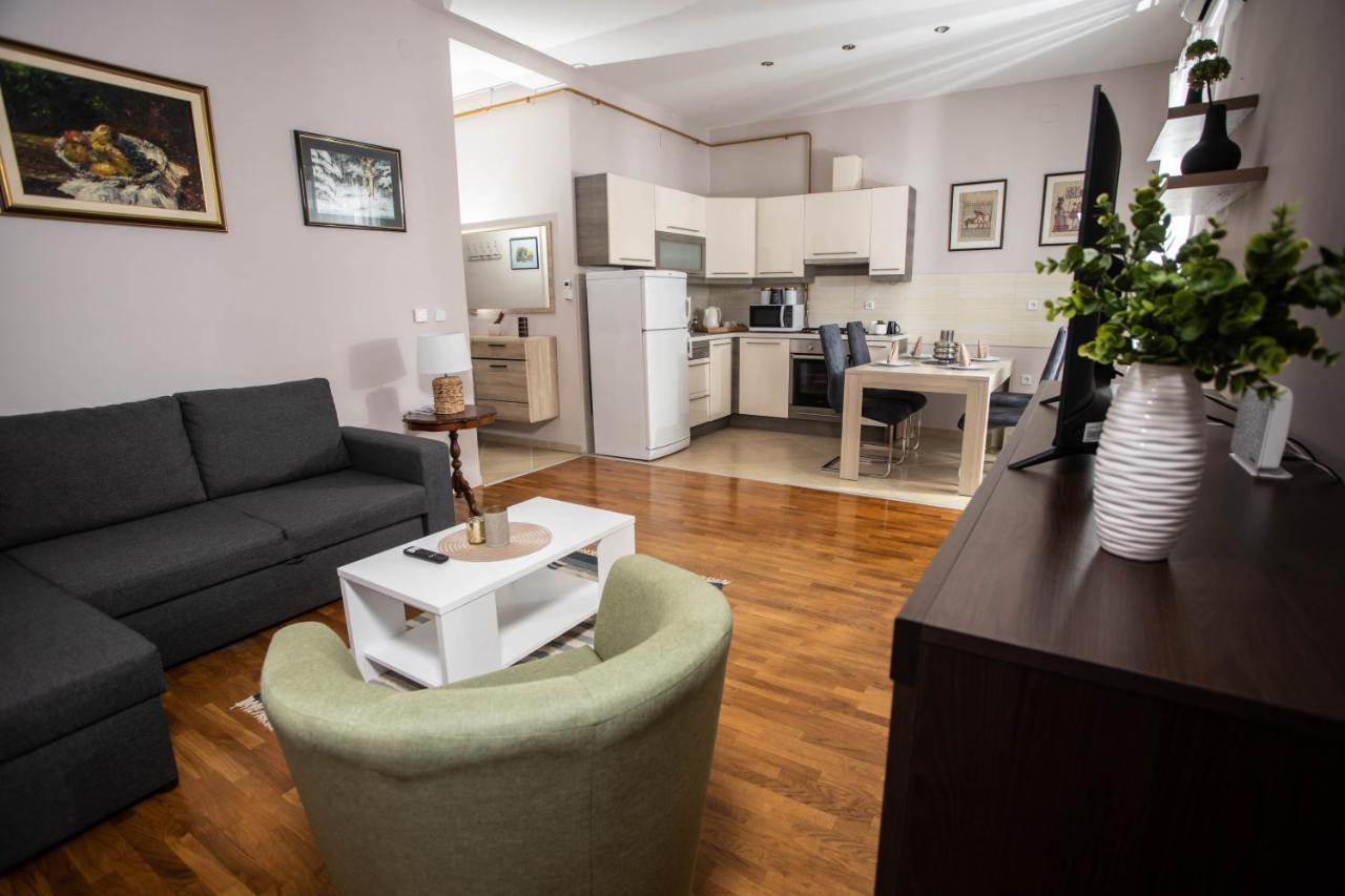 Apartman Gundulic Vinkovci Buitenkant foto